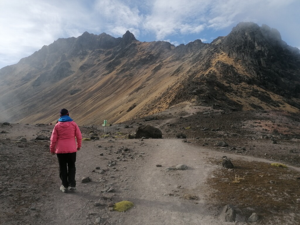 Summit Trekking Ecuador