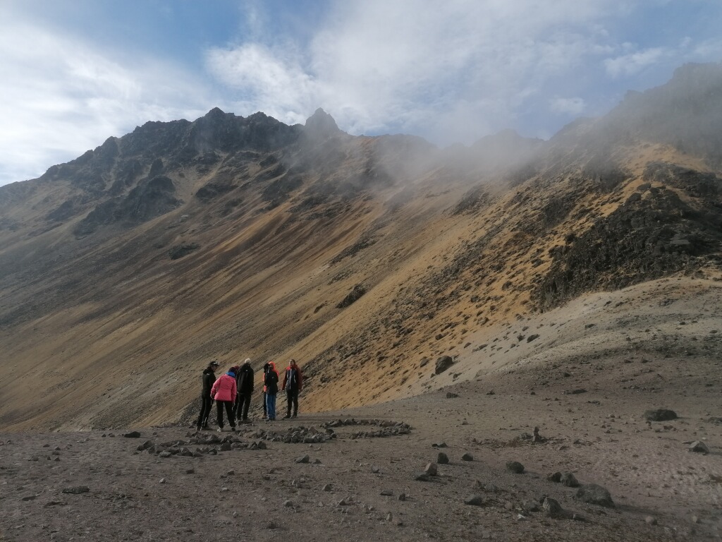 Summit Trekking Ecuador